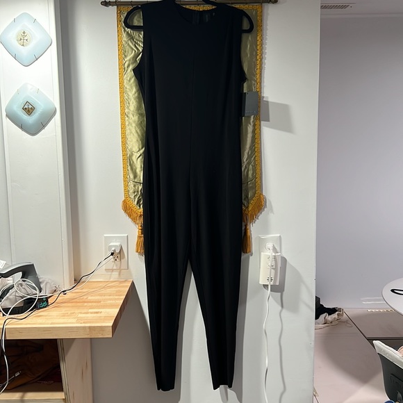NWT Norma Kamali Sleeveless Catsuit Jumpsuit - Picture 4 of 5